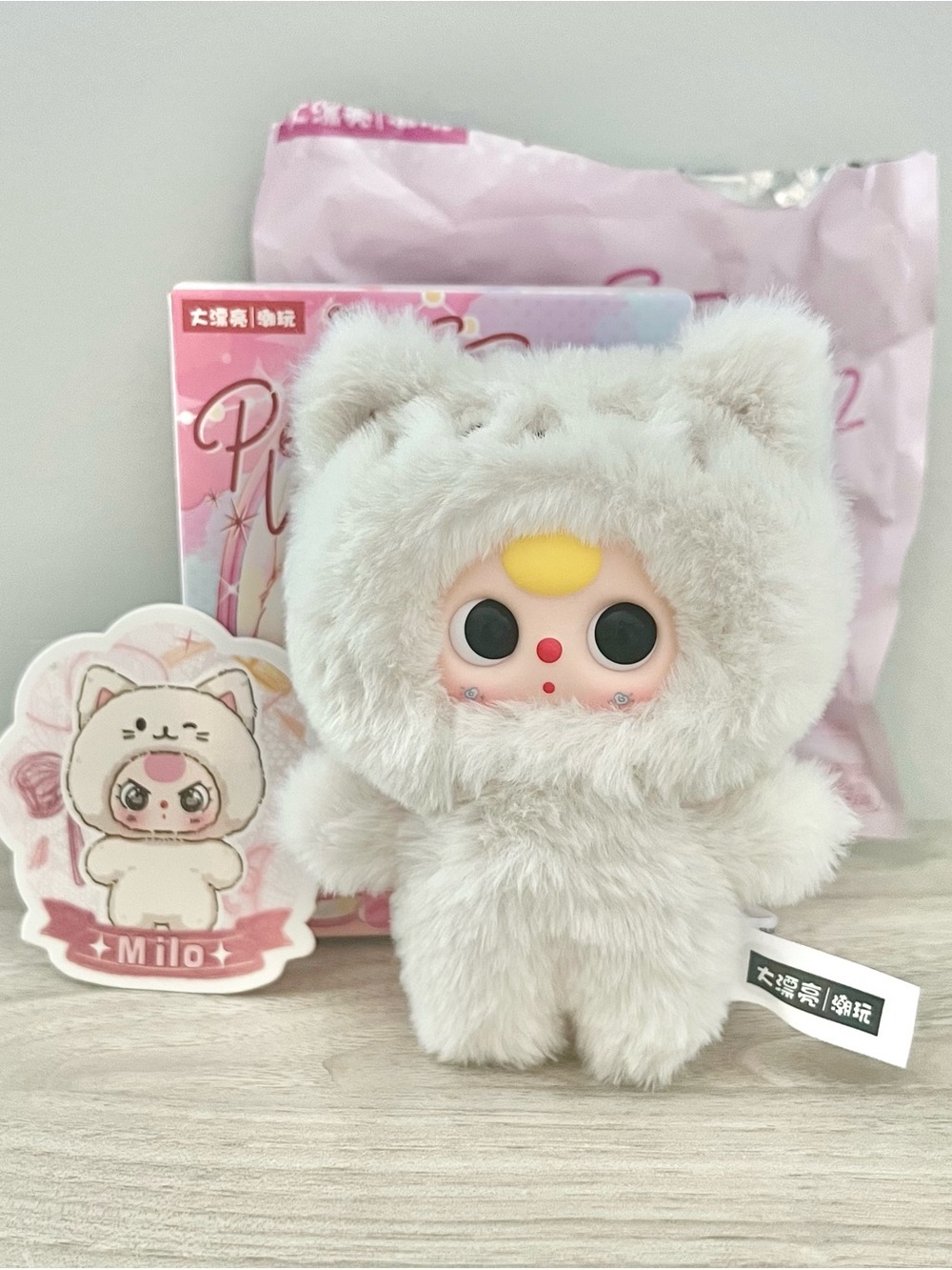 Baby Three Petit Cat Wardrobe V2 Vinyl Plush Pendant - Milo